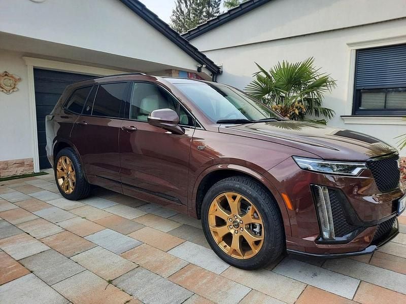 Gebraucht Cadillac XT6 237 PS (174 kW) 2024 Rot SUV