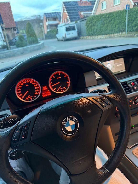 Gebraucht BMW 525 Performance 177 PS (130 kW) 2005 Schwarz Limousine
