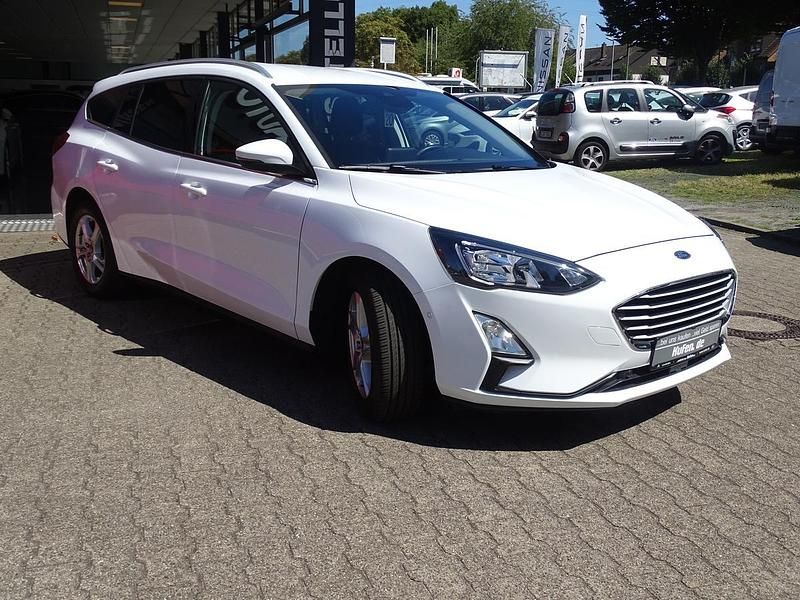 Gebraucht Ford Focus Cool & Connect 150 PS (110 kW) 2021 Weiß