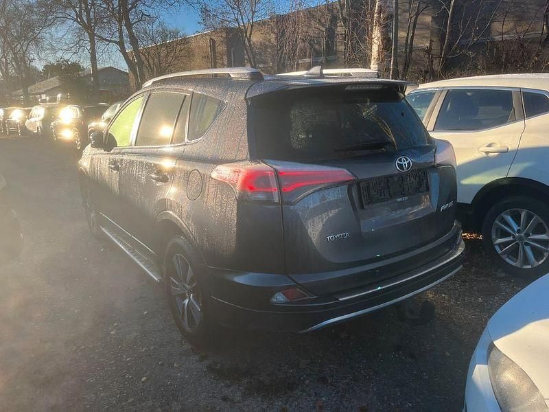 Gebraucht Toyota RAV4 Edition 143 PS (105 kW) 2016 Grau SUV