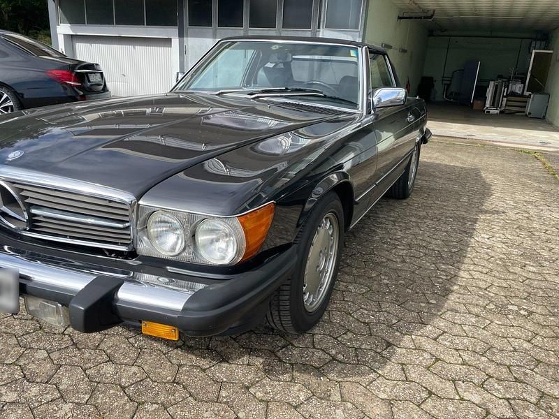 Gebraucht Mercedes 560 230 PS (169 kW) 1987 Blau Cabrio