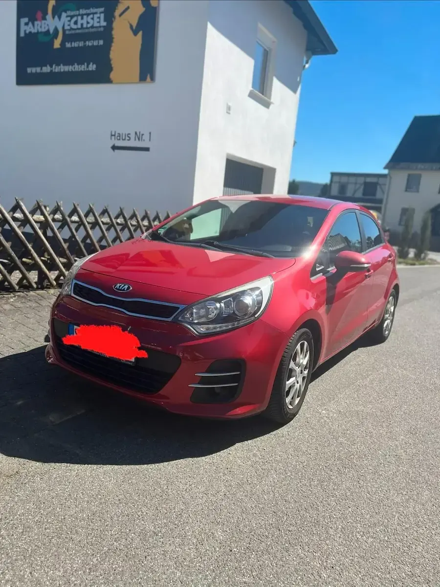 Usata Kia Rio 90 CV (66 kW) 2016 Rosso Utilitaria