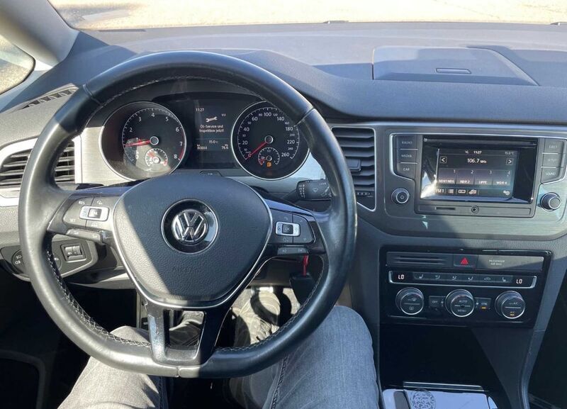 Gebraucht VW Golf Sportsvan Allstar 110 PS (80 kW) 2016 Silber Van / Kleinbus