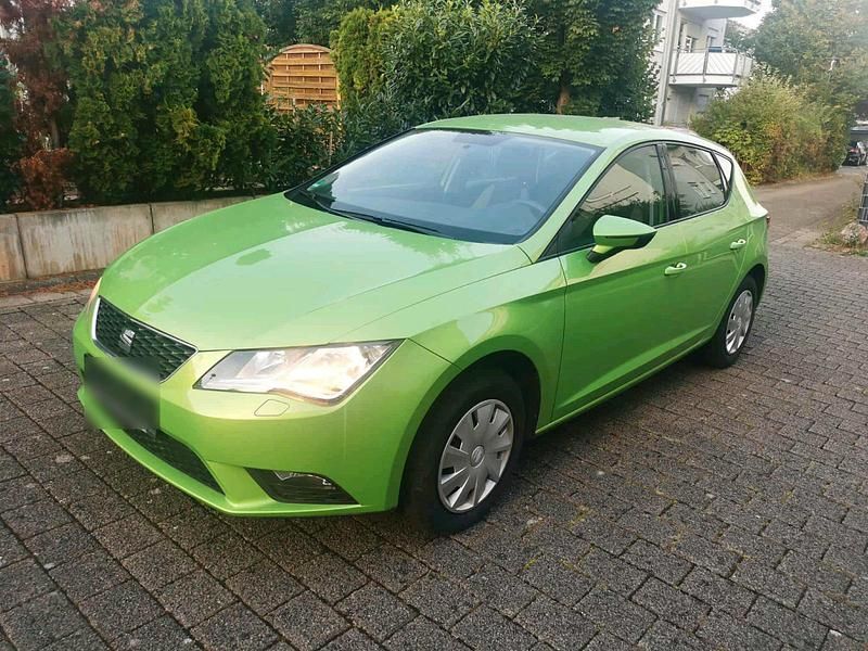 Grün Gebraucht 2015 Seat Leon Kleinwagen | 6.500 € (Guter Preis) - Bild 1/4