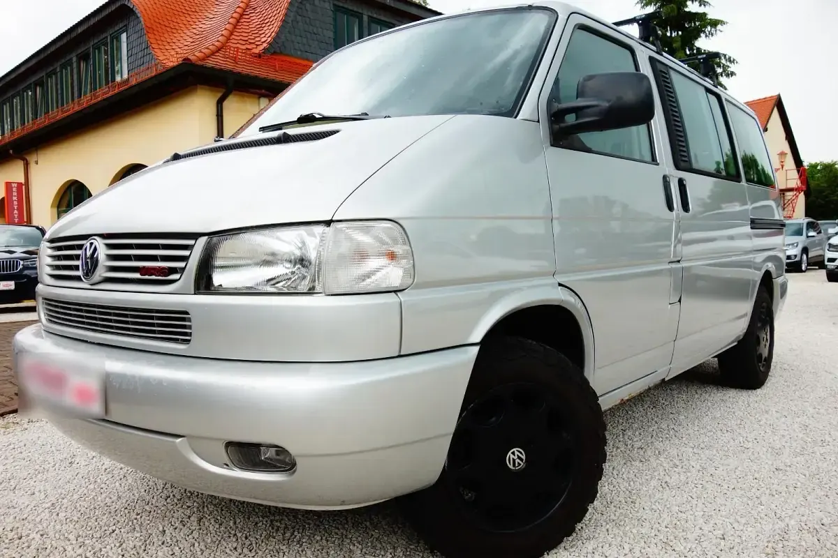 Gebraucht VW Caravelle 140 PS (102 kW) 2002 Grau Van