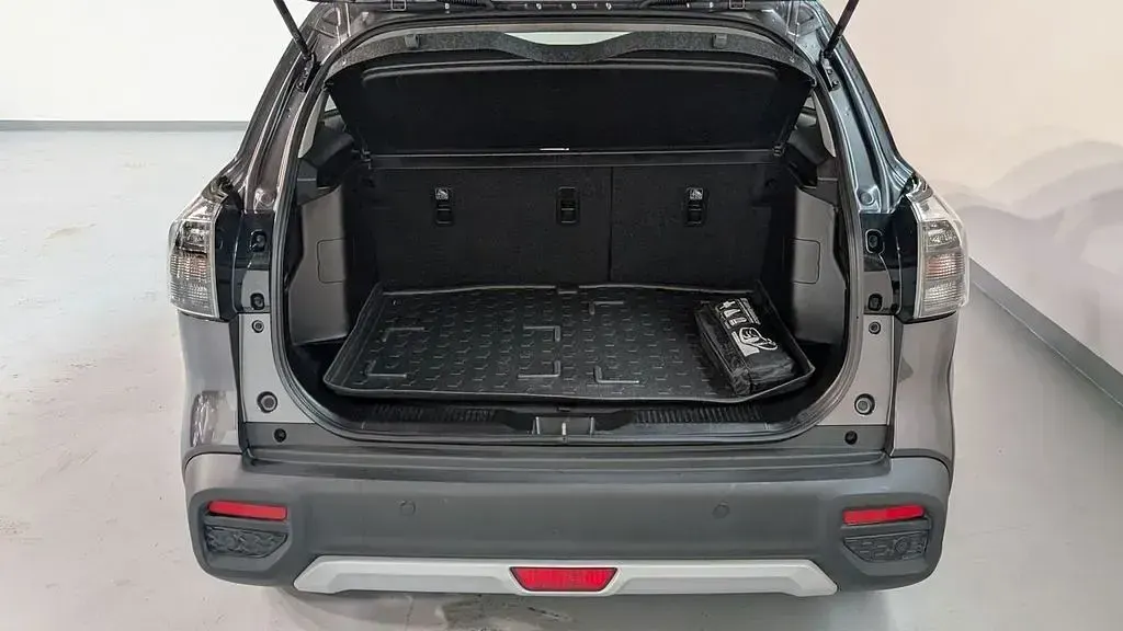 Gebraucht Suzuki SX4 S-Cross Comfort 116 PS (85 kW) 2023 Grau SUV