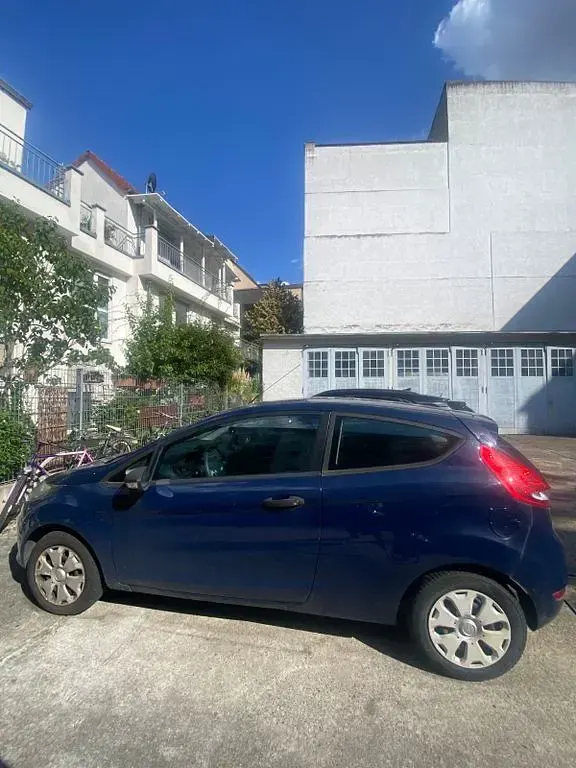 Gebraucht Ford Fiesta Titanium 82 PS (60 kW) 2012 Blau Limousine