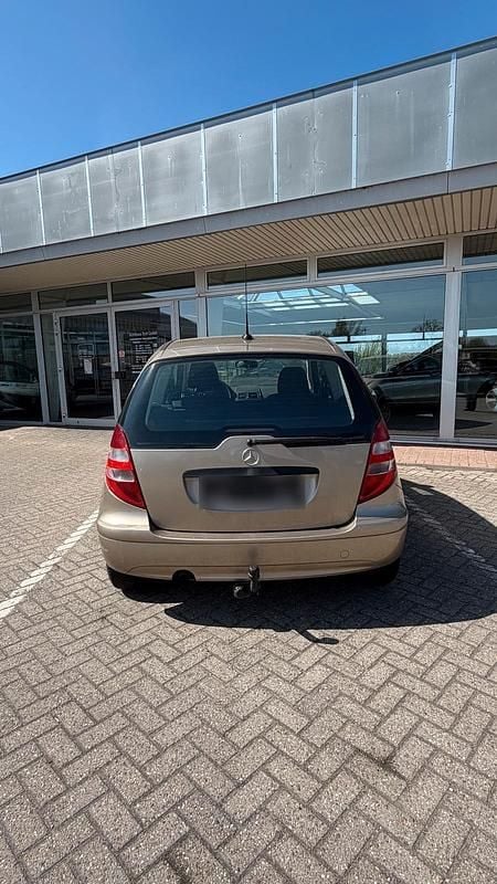 Gebraucht Mercedes A170 116 PS (85 kW) 2005 Gold Kleinwagen