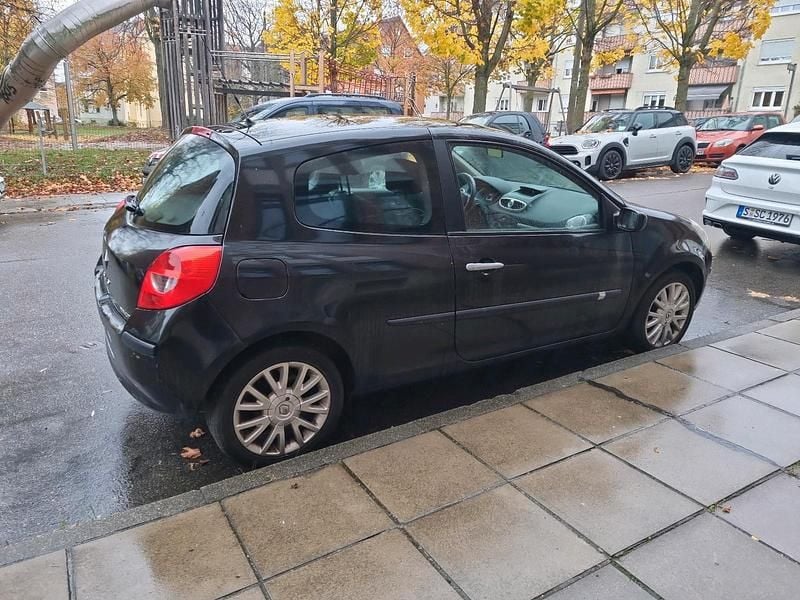 Schwarz Gebraucht 2005 Renault Clio III Limousine | 750 € (Guter Preis) - Bild 1/4