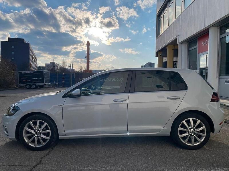Gebraucht VW Golf VII Join 125 PS (91 kW) 2018 Silber Limousine
