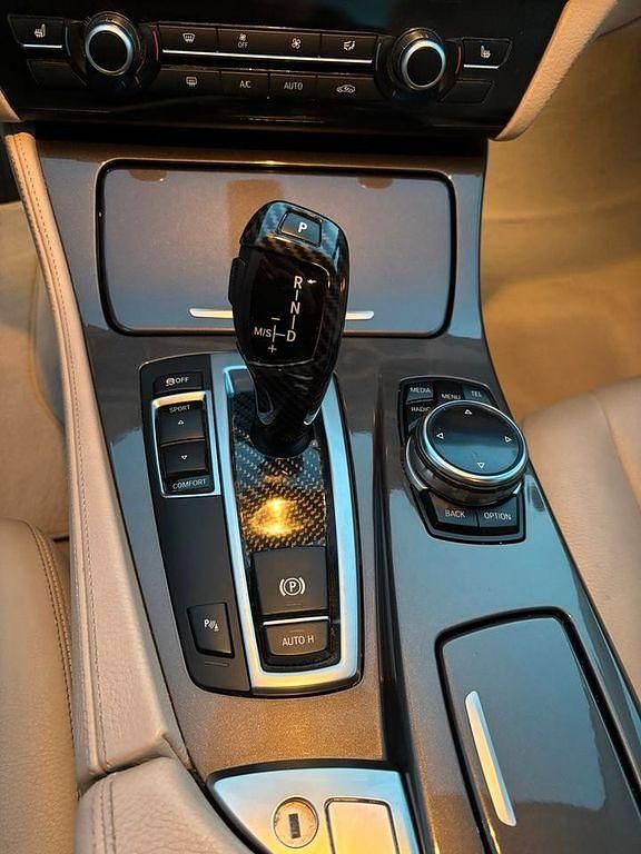 Gebraucht BMW 530 258 PS (189 kW) 2014 Weiß Limousine