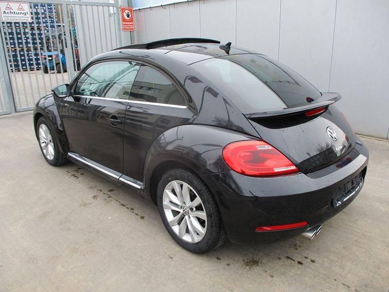 Second-hand VW Beetle Design 160 CP (117 kW) 2014 Negru Hatchback