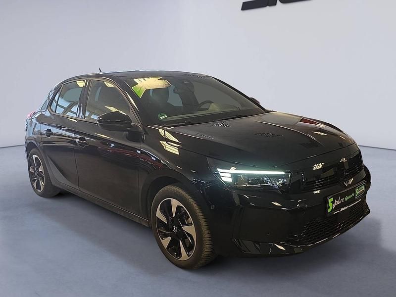 Gebraucht Opel Corsa-e 100 kW (136 PS) 2023 Schwarz perla nera Kleinwagen