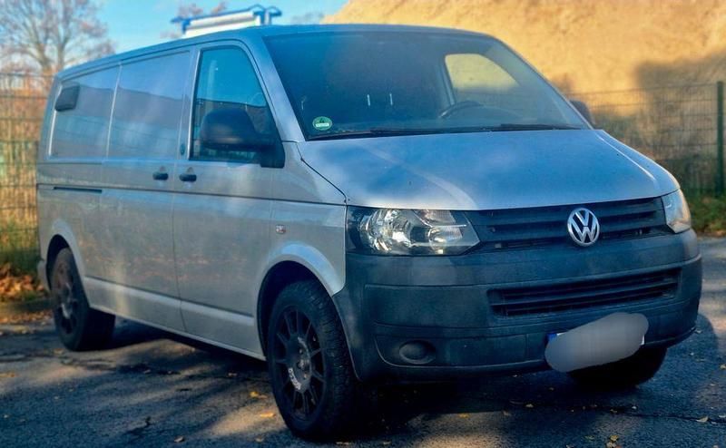 Silber Gebraucht 2015 VW Transporter Van | 7.950 € - Bild 1/4