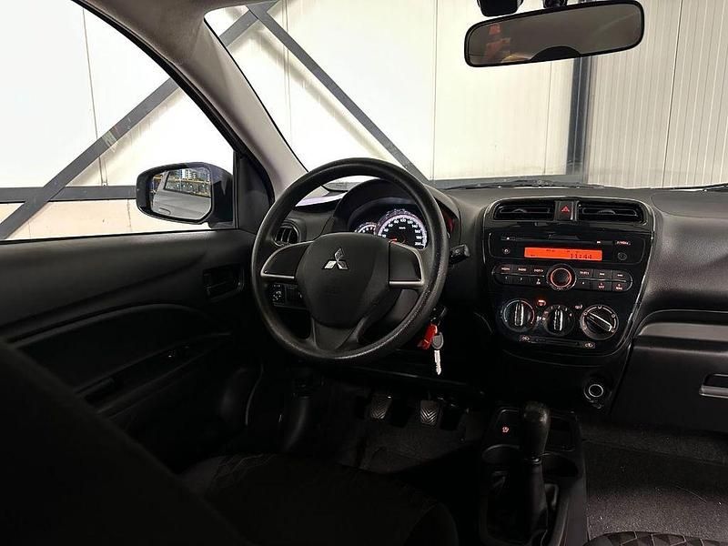 Gebraucht Mitsubishi Space Star 69 PS (50 kW) 2020 Grau Limousine