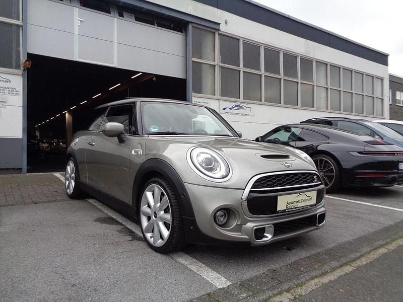 Silber Gebraucht 2019 Mini Cooper S Kleinwagen | 19.990 € (Fairer Preis) - Bild 1/4