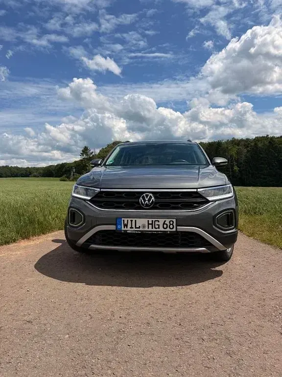 Gebraucht VW T-Roc Life 150 PS (110 kW) 2022 Grau SUV