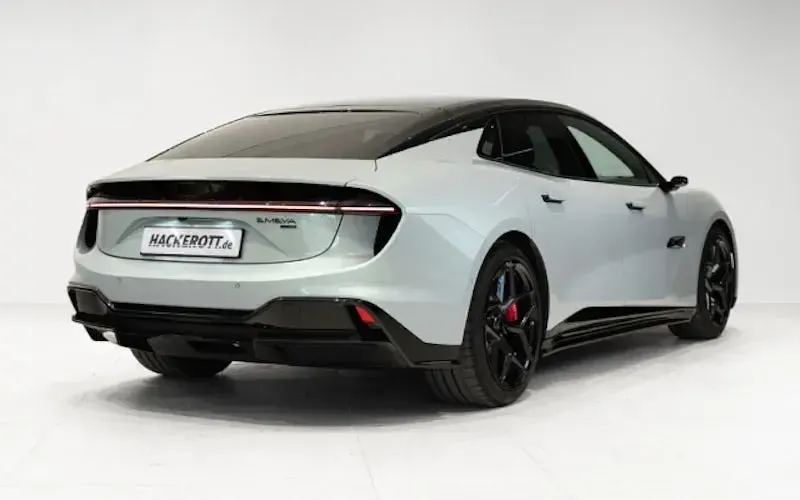 Neu Lotus Emeya 450 kW (612 PS) 2026 Grau Kleinwagen