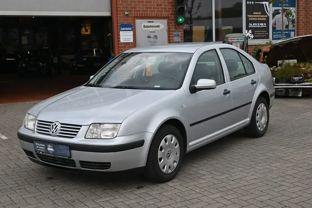 Occasion VW Bora 105 ch (77 kW) 2004 Argent Berline
