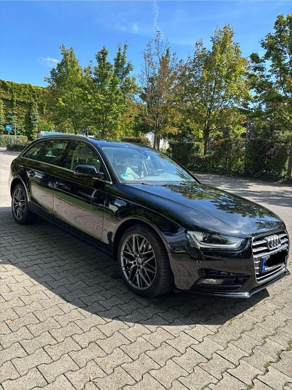 Gebraucht Audi A4 Ambiente 143 PS (105 kW) 2012 Schwarz Kombi
