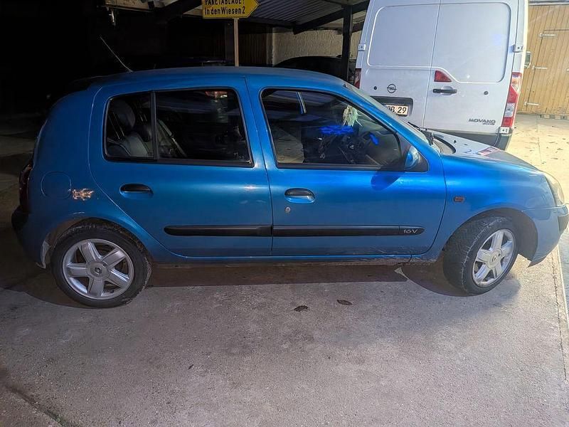 Gebraucht Renault Clio II Dynamique 75 PS (55 kW) 2001 Blau Limousine