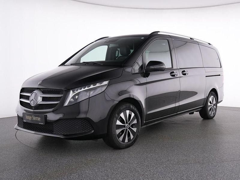 Gebraucht Mercedes V300 237 PS (174 kW) 2024 Schwarz Van / Kleinbus