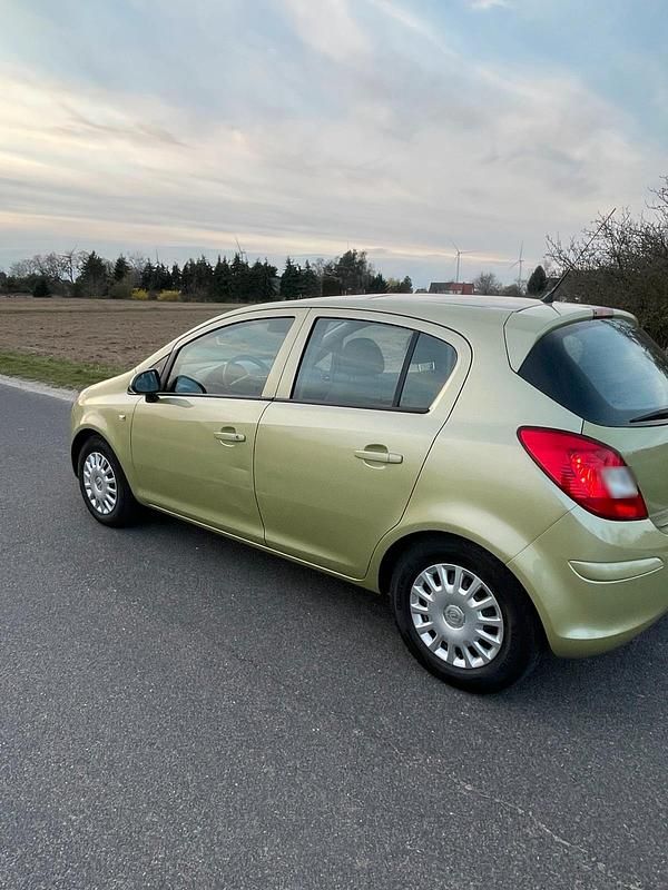 Gebraucht Opel Corsa 82 PS (60 kW) 2007 Grün Kleinwagen