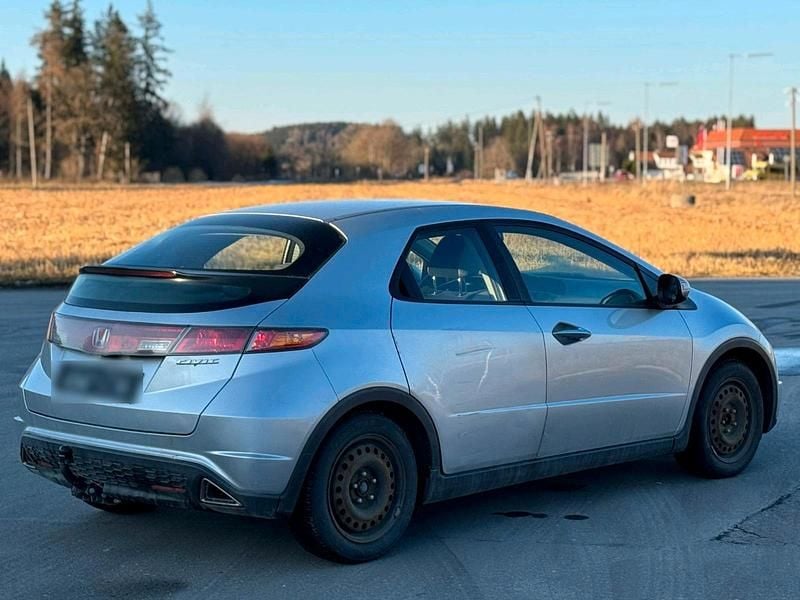 Gebraucht Honda Civic 80 PS (58 kW) 2006 Silber Limousine