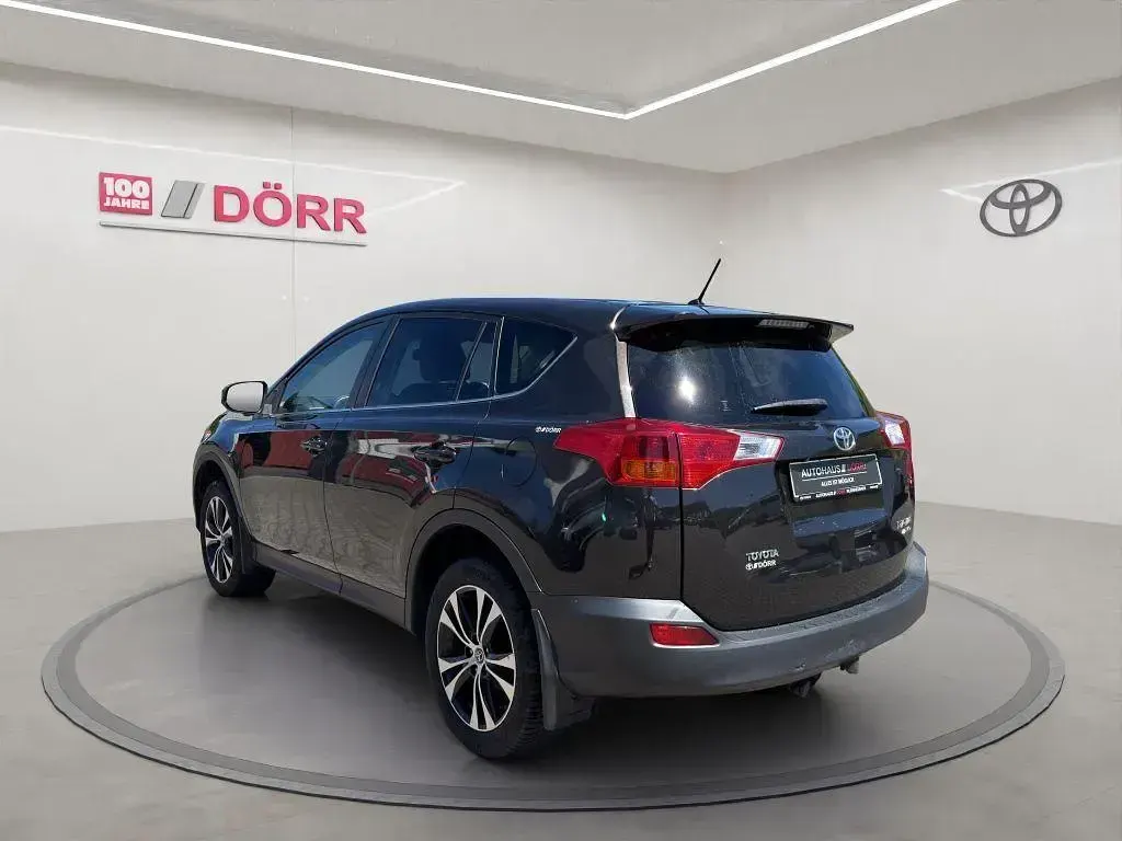Gebraucht Toyota RAV4 Edition 150 PS (110 kW) 2015 Ristrettobraun metallic SUV