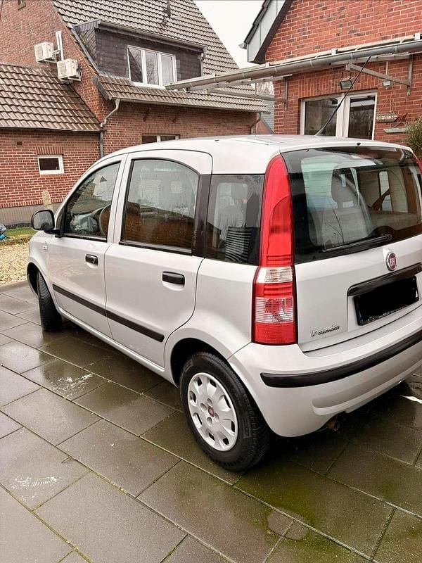 Gebraucht Fiat Panda 69 PS (50 kW) 2012 Grau Kleinwagen
