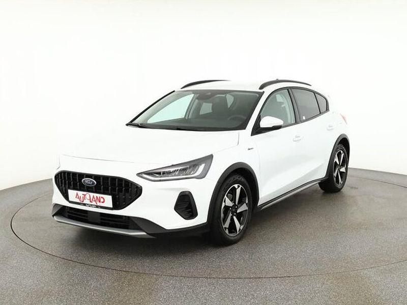 Gebraucht Ford Focus Active 125 PS (91 kW) 2023 Weiß Limousine