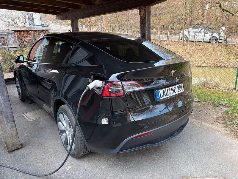 Gebraucht Tesla Model Y Long Range AWD 366 kW (498 PS) 2022 Schwarz SUV