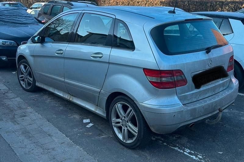 Gebraucht Mercedes B200 2005 Silber Van / Kleinbus