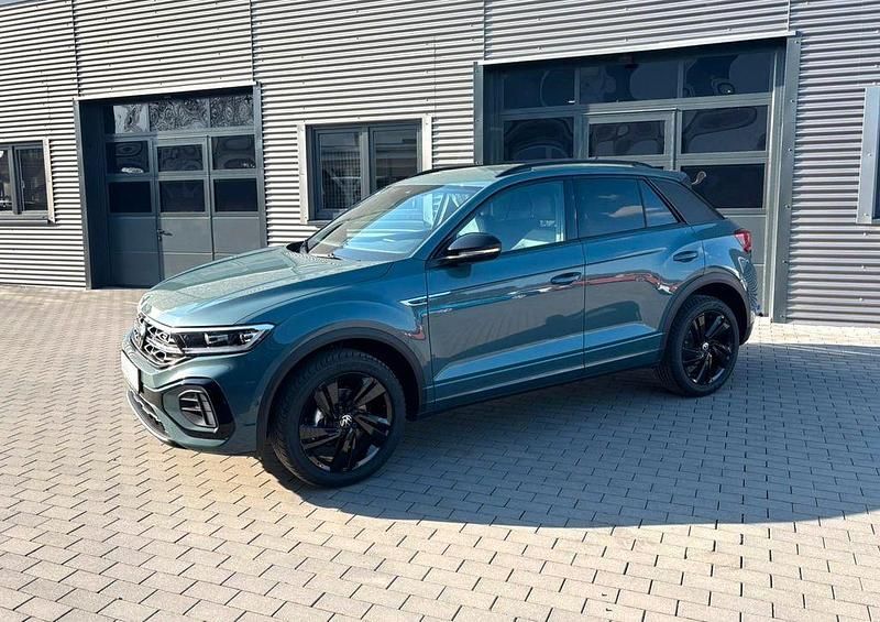 Neu VW T-Roc R-line 150 PS (110 kW) 2026 Blau SUV
