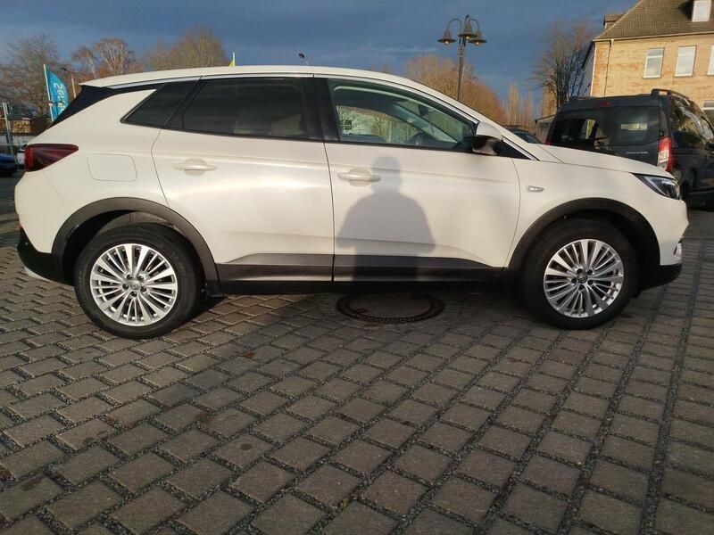 Gebraucht Opel Grandland X Dynamic 131 PS (96 kW) 2018 Weiß SUV