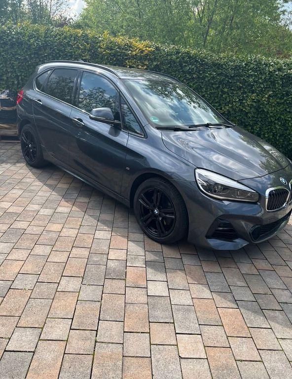 Gebraucht BMW 220 Active Tourer Performance 190 PS (139 kW) 2019 Grau Van / Kleinbus