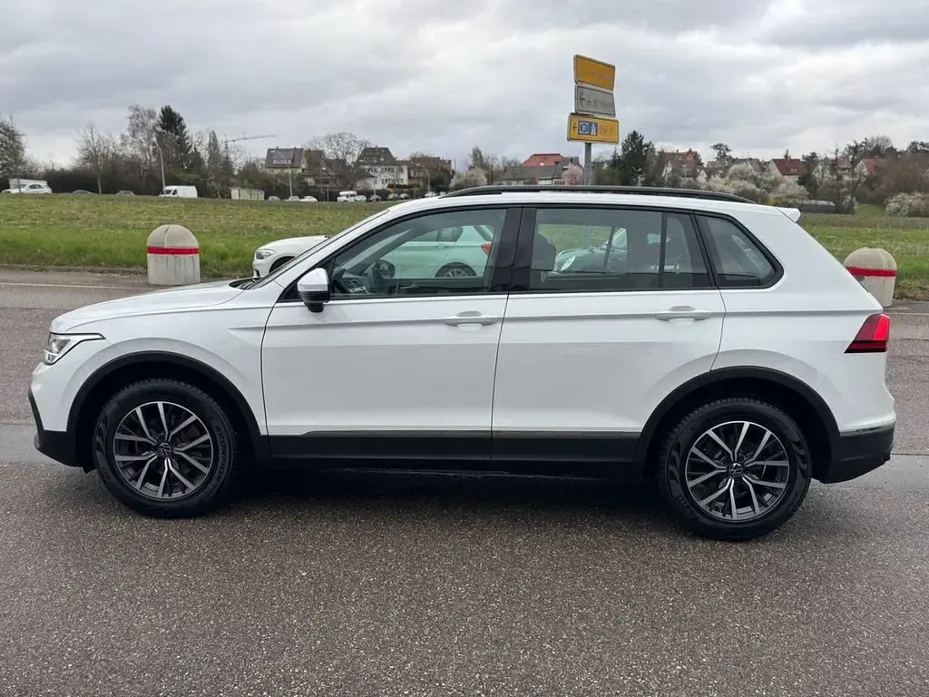 Gebraucht VW Tiguan Life 150 PS (110 kW) 2023 Weiß SUV
