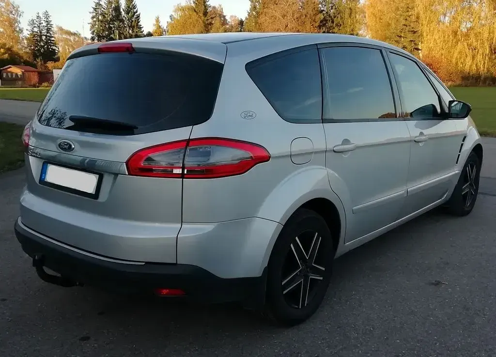 Gebraucht Ford S-MAX Trend 116 PS (85 kW) 2012 Silber Van / Kleinbus