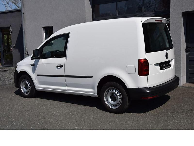 Usata VW Caddy 75 CV (55 kW) 2020 Bianco Monovolume