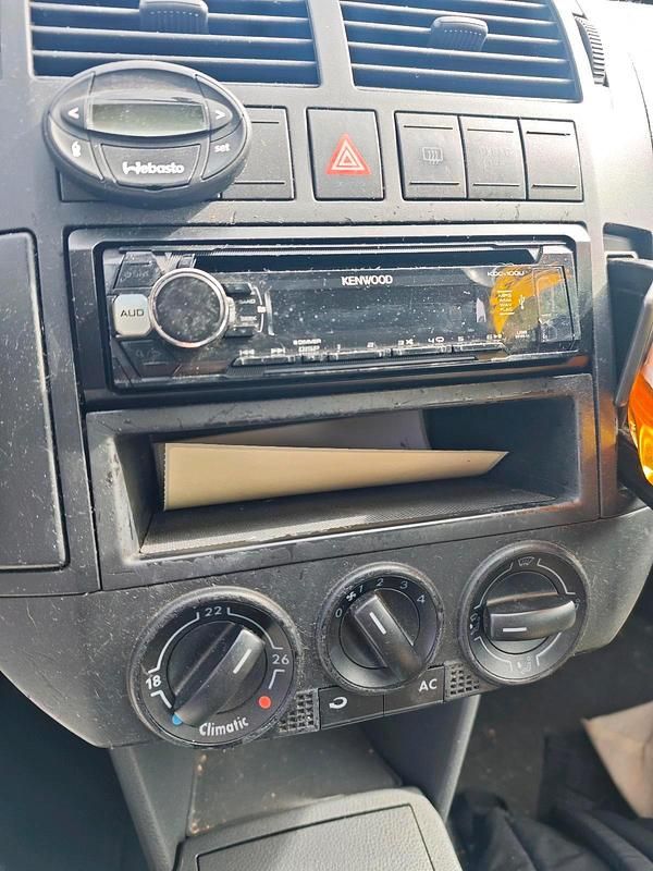 Gebraucht VW Polo 64 PS (47 kW) 2004 Blau Kleinwagen