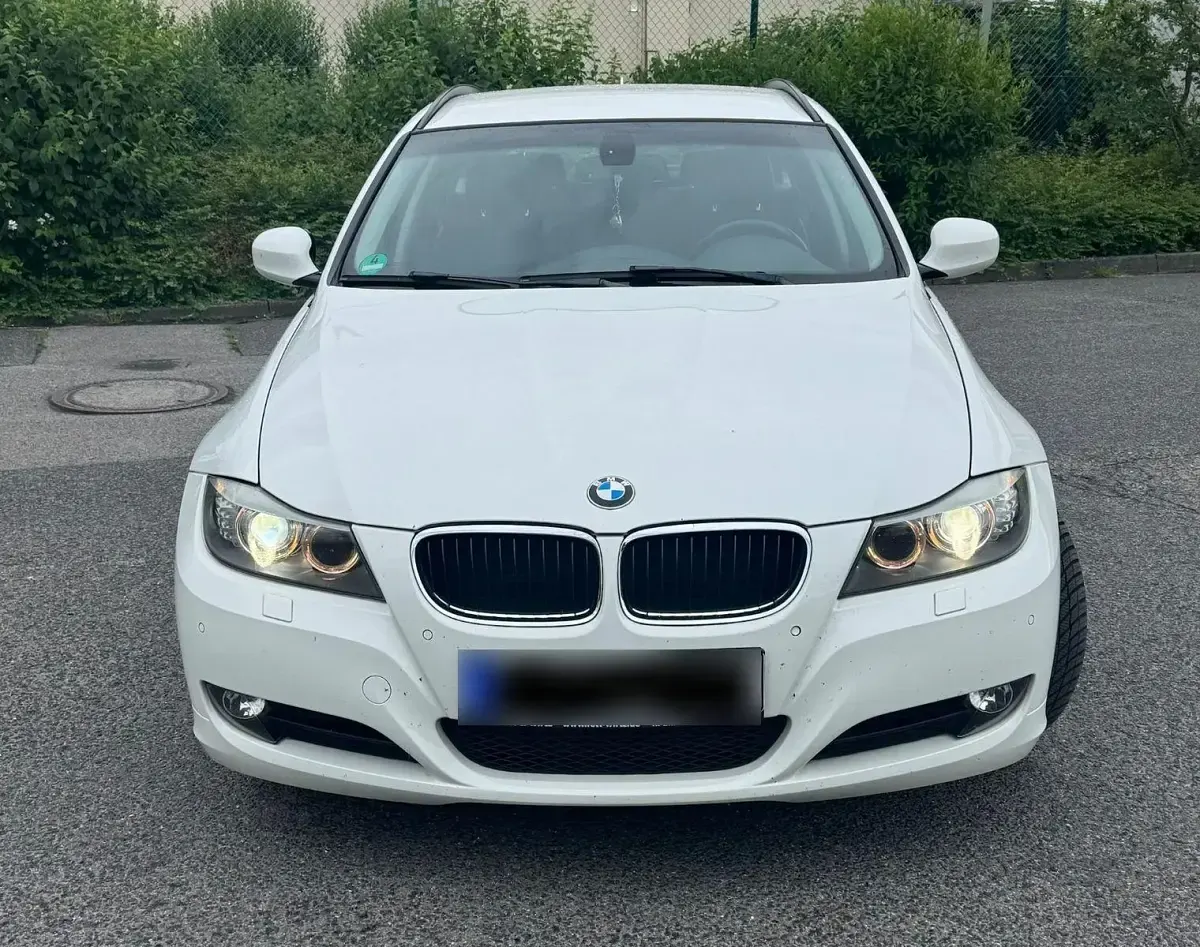 Gebraucht BMW 320 Efficient Dynamics 163 PS (119 kW) 2011 Weiß Kombi