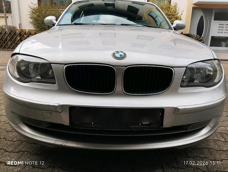 Gebraucht BMW 116 122 PS (89 kW) 2009 Grau Kleinwagen