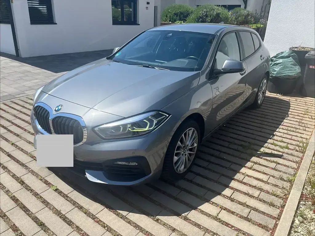 Gebraucht BMW 118 Advantage 136 PS (100 kW) 2023 Silber Kleinwagen