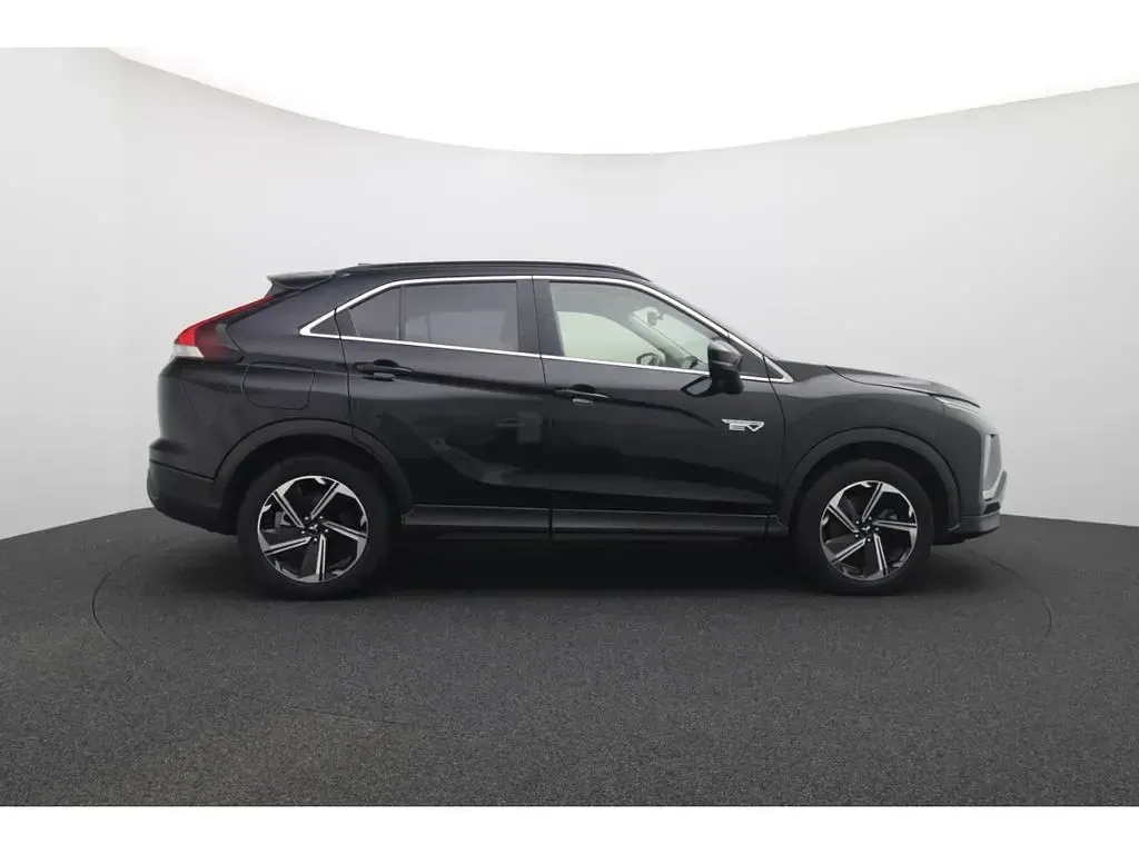 Usado Mitsubishi Eclipse Cross Basis 188 CV (138 kW) 2022 Negro SUV