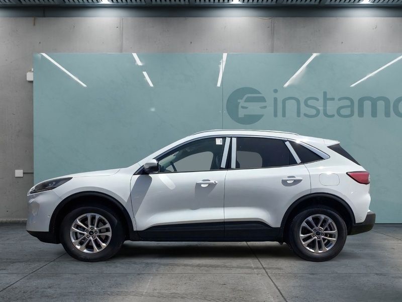Gebraucht Ford Kuga Titanium 120 PS (88 kW) 2024 Weiß SUV