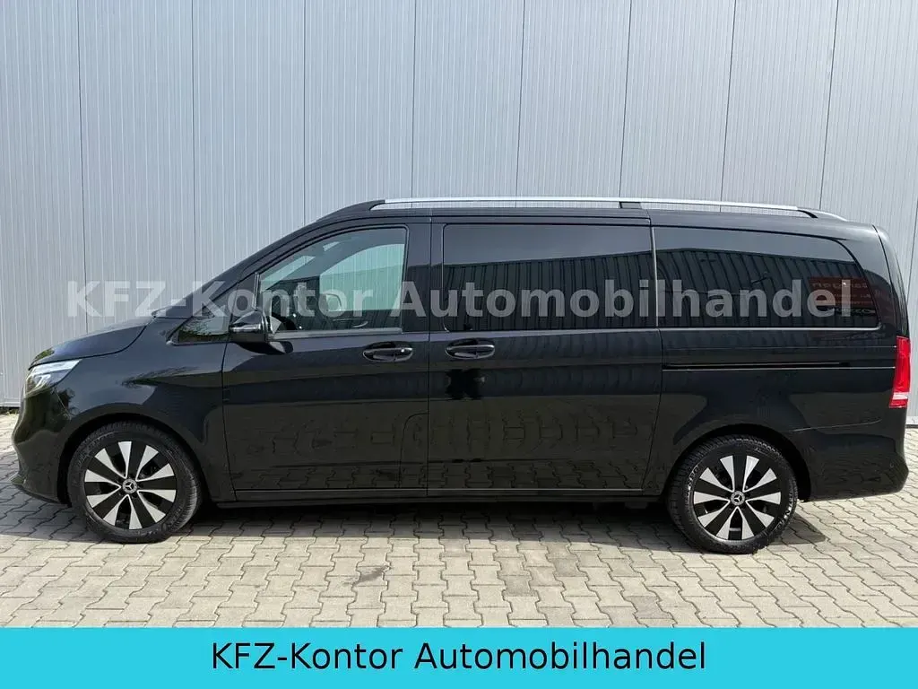 Gebraucht Mercedes V250 190 PS (139 kW) 2022 Schwarz Van / Kleinbus