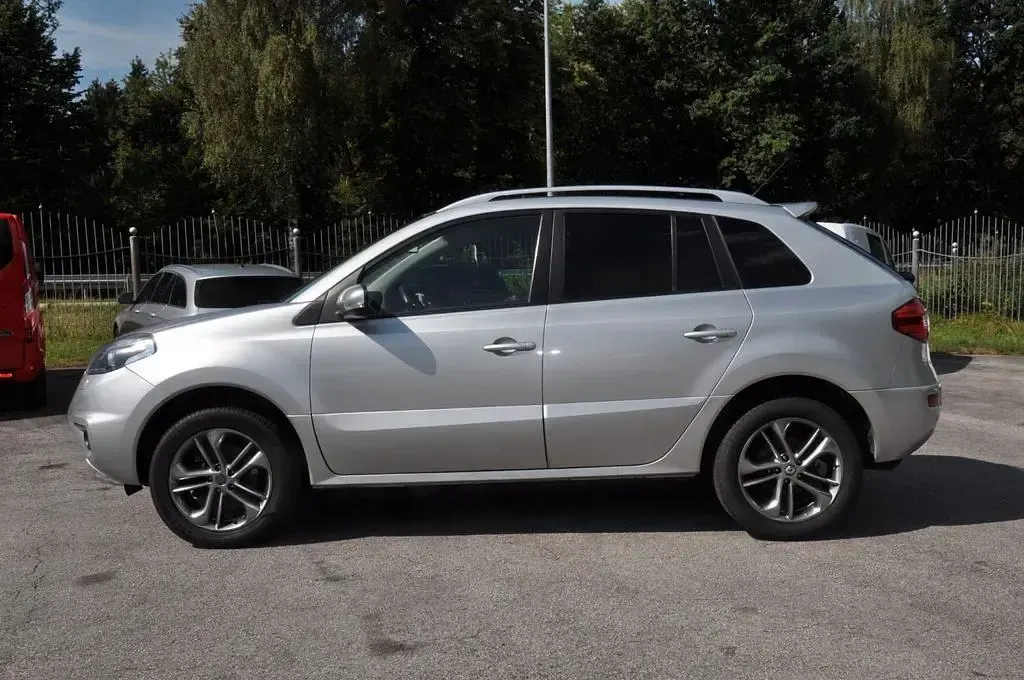 Gebraucht Renault Koleos Night&Day 173 PS (127 kW) 2013 Silber SUV