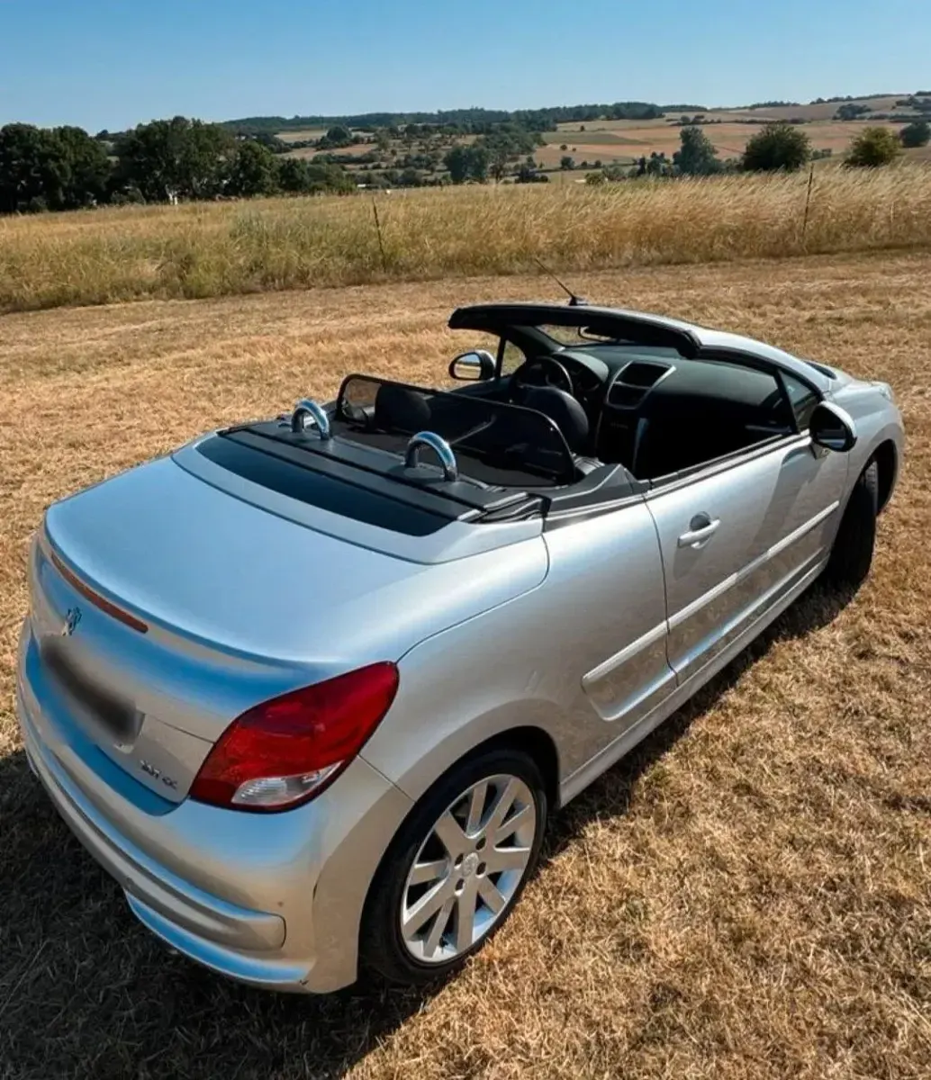 Gebraucht Peugeot 207 CC Sport 156 PS (114 kW) 2013 Silber Cabrio