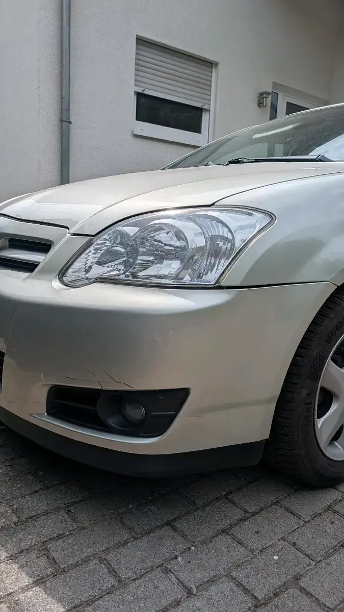 Gebraucht Toyota Corolla 97 PS (71 kW) 2006 Silber Kleinwagen