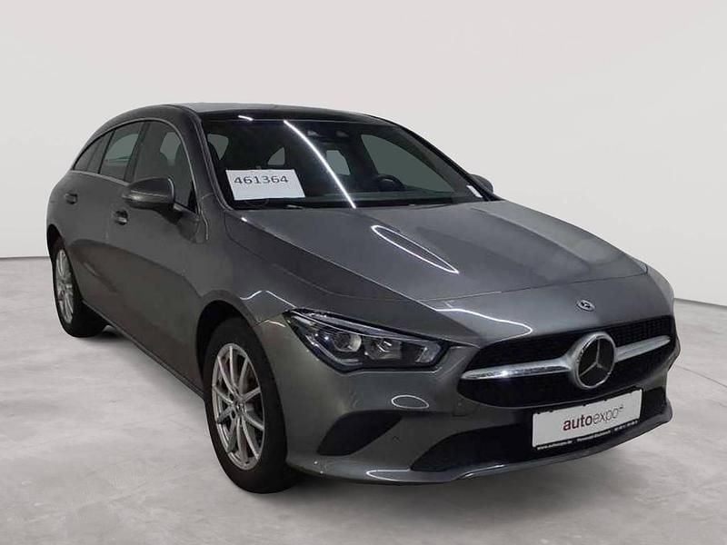 Mountaingrau metallic Gebraucht 2022 Mercedes CLA250e Shooting Brake Kombi | 25.690 € (Superpreis) - Bild 1/4